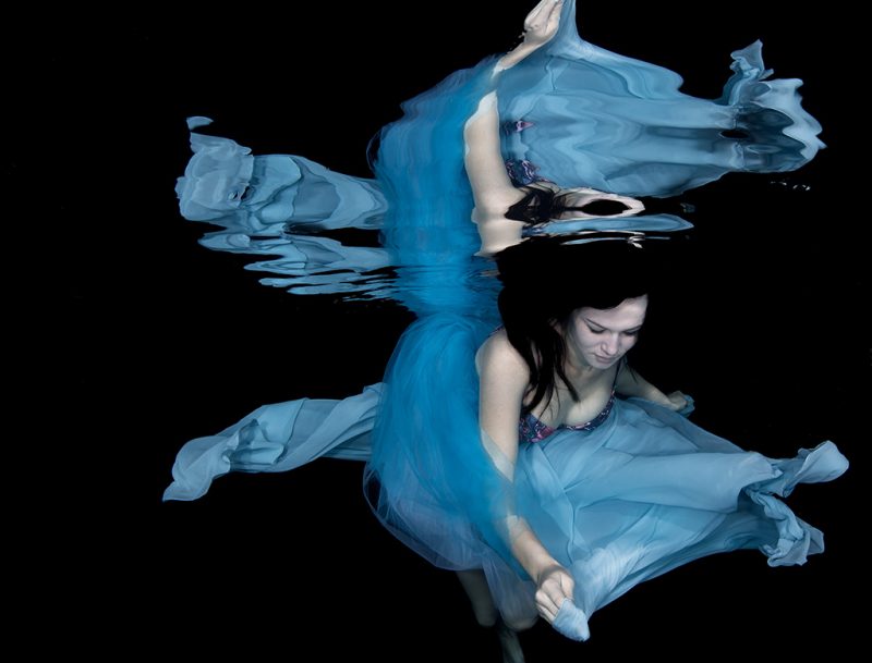 Underwater art with Carli Coetzee