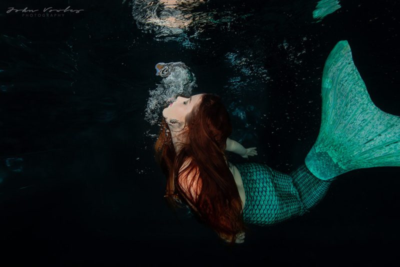 Underwater art with Claudia Hansen